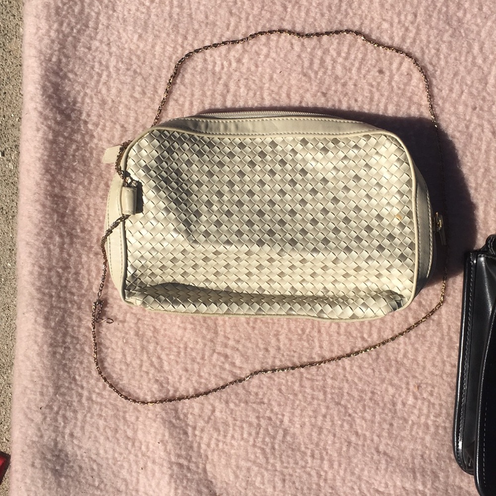 6 Purses - image 2